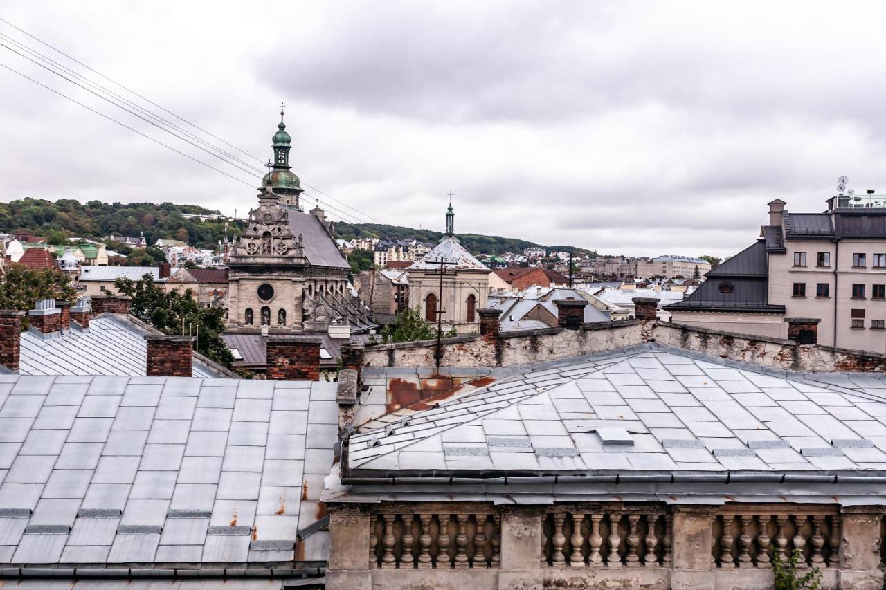 Leogrand Apartments On Kniazia Romana 6 Lviv Exterior photo