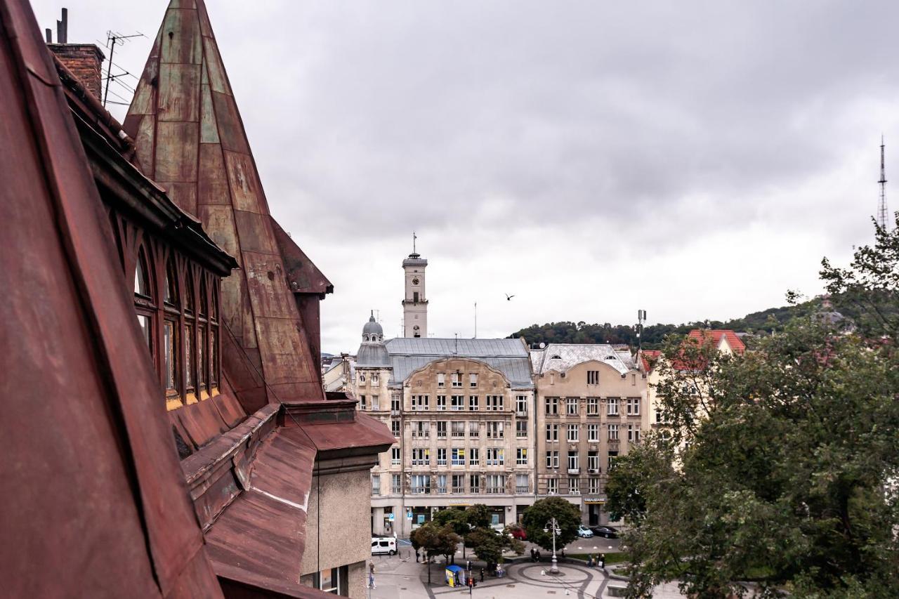 Leogrand Apartments On Kniazia Romana 6 Lviv Exterior photo